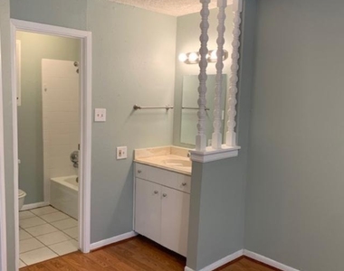 1500 Bay Area Boulevard - Photo Thumbnail 11