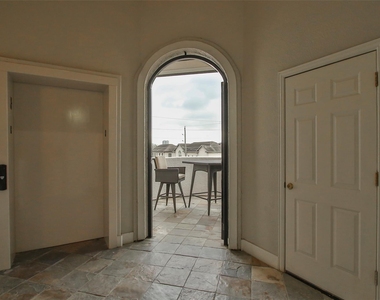 2701 Helena Street - Photo Thumbnail 3