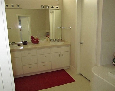 9801 Cynthia Ann Court - Photo Thumbnail 8