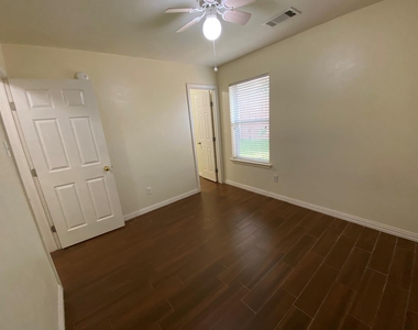 2818 Orchid Tree Lane - Photo Thumbnail 11
