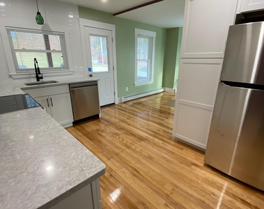 189 East Bow - Photo Thumbnail 7