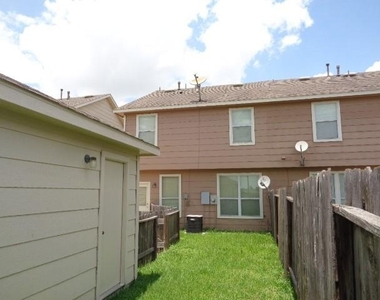 16807 Mammoth Springs Dr - Photo Thumbnail 37
