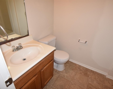 16807 Mammoth Springs Dr - Photo Thumbnail 11