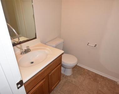 16807 Mammoth Springs Dr - Photo Thumbnail 20