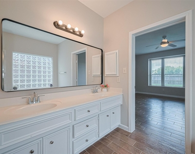 20834 Avery Cove Lane - Photo Thumbnail 29