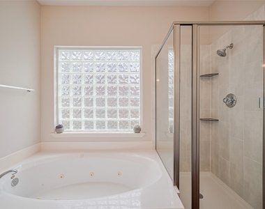 20834 Avery Cove Lane - Photo Thumbnail 28