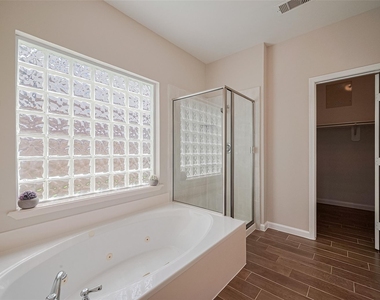 20834 Avery Cove Lane - Photo Thumbnail 27