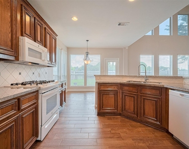 20834 Avery Cove Lane - Photo Thumbnail 14