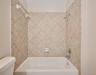 20834 Avery Cove Lane - Photo Thumbnail 33
