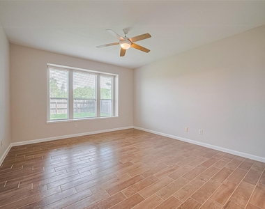 20834 Avery Cove Lane - Photo Thumbnail 24