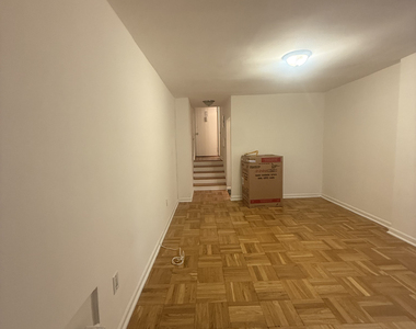 191 East 76th Street - Photo Thumbnail 6