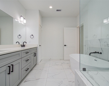 6420 Highland Pine Lane - Photo Thumbnail 20