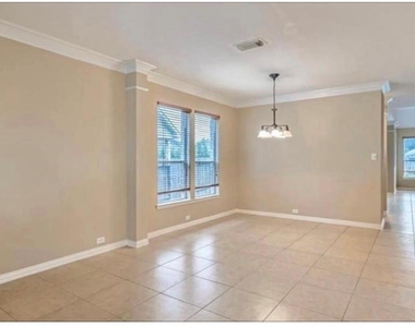20019 Mellishaw Court - Photo Thumbnail 3