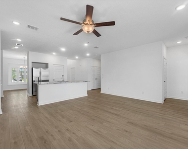 10602 Burgundy Berry Way - Photo Thumbnail 8