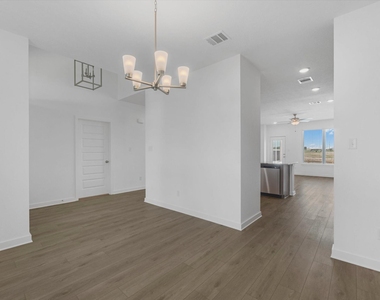 10602 Burgundy Berry Way - Photo Thumbnail 14