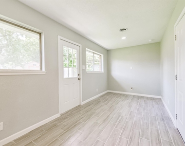 9631 Bundy Lane - Photo Thumbnail 14