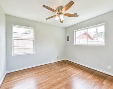 9631 Bundy Lane - Photo Thumbnail 22