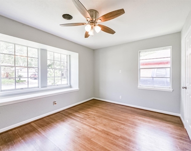 9631 Bundy Lane - Photo Thumbnail 23