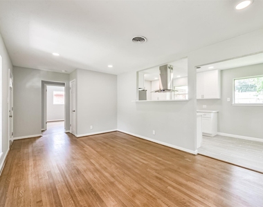 9631 Bundy Lane - Photo Thumbnail 16