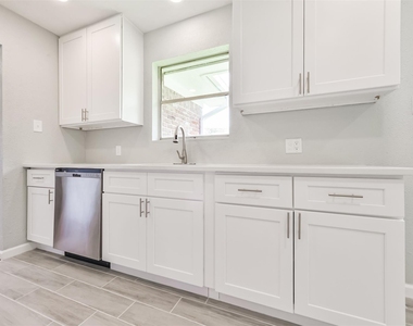 9631 Bundy Lane - Photo Thumbnail 2