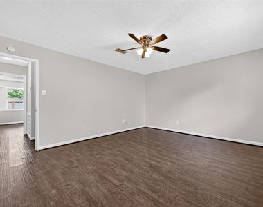 21043 Northern Colony Ct - Photo Thumbnail 15