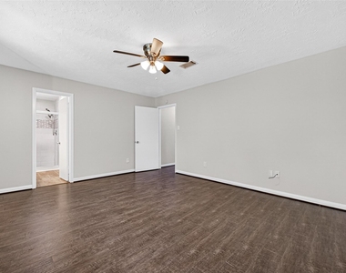 21043 Northern Colony Ct - Photo Thumbnail 16
