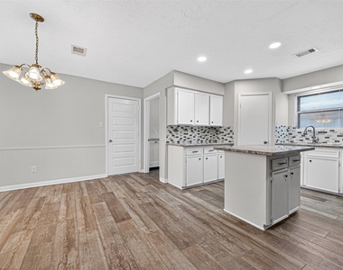 21043 Northern Colony Ct - Photo Thumbnail 11
