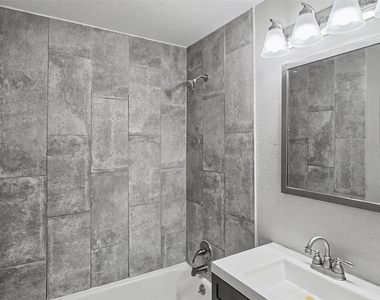 1223 Shawnee Street - Photo Thumbnail 15