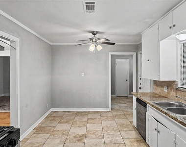 1223 Shawnee Street - Photo Thumbnail 10