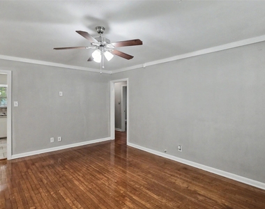 1223 Shawnee Street - Photo Thumbnail 2