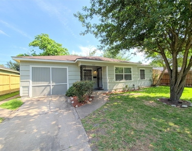 1223 Shawnee Street - Photo Thumbnail 1