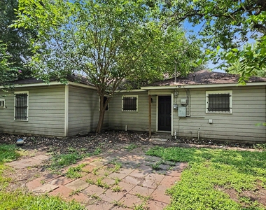 1223 Shawnee Street - Photo Thumbnail 18