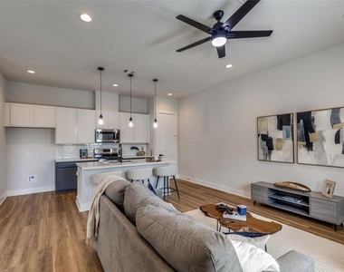 13131 Perennial Springs Drive - Photo Thumbnail 4