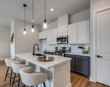 13131 Perennial Springs Drive - Photo Thumbnail 7