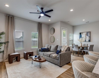 13131 Perennial Springs Drive - Photo Thumbnail 5