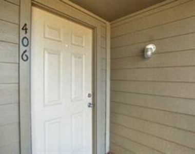 10615 Briar Forest Drive - Photo Thumbnail 2