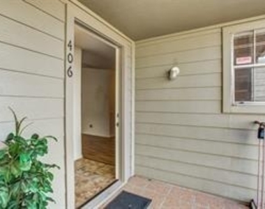10615 Briar Forest Drive - Photo Thumbnail 3