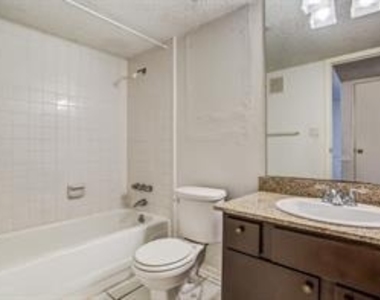 10615 Briar Forest Drive - Photo Thumbnail 20