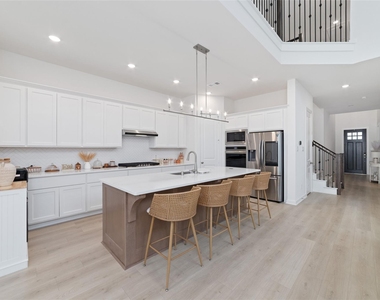 24711 Hibiscus Garden Way - Photo Thumbnail 16