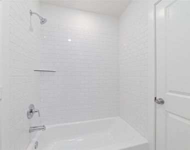 24711 Hibiscus Garden Way - Photo Thumbnail 40