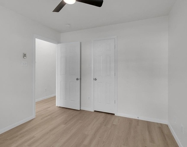 16413 Danika Oak Drive - Photo Thumbnail 21