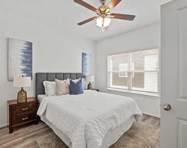 1408 Wycliffe Drive - Photo Thumbnail 4