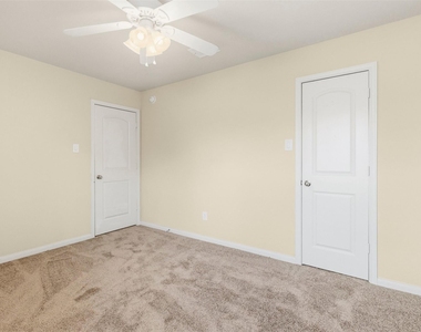 6131 Carpenters Cove Lane - Photo Thumbnail 21