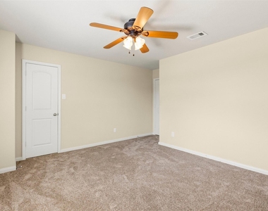 6131 Carpenters Cove Lane - Photo Thumbnail 28