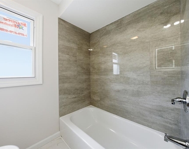 551 Schuyler - Photo Thumbnail 12