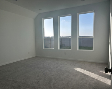 26110 Hazel Summit Drive - Photo Thumbnail 4