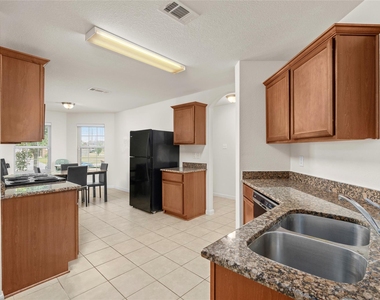 9719 Montana Sapphire Lane - Photo Thumbnail 15