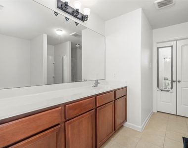 9719 Montana Sapphire Lane - Photo Thumbnail 31