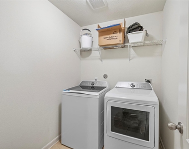 9719 Montana Sapphire Lane - Photo Thumbnail 21