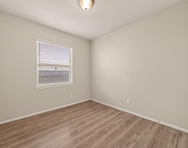 20427 Alpine Meadow Place - Photo Thumbnail 24